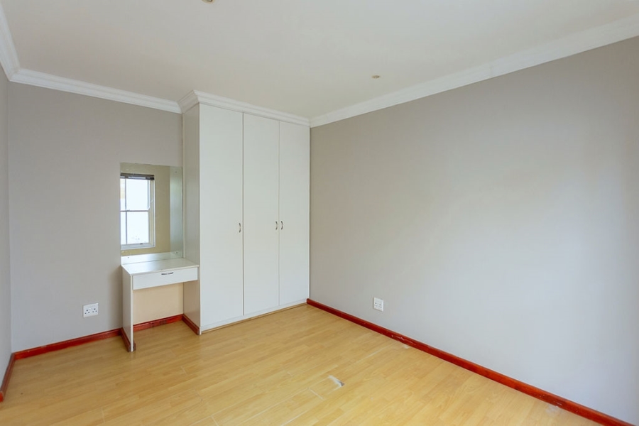 5 Bedroom Property for Sale in Mykonos Western Cape